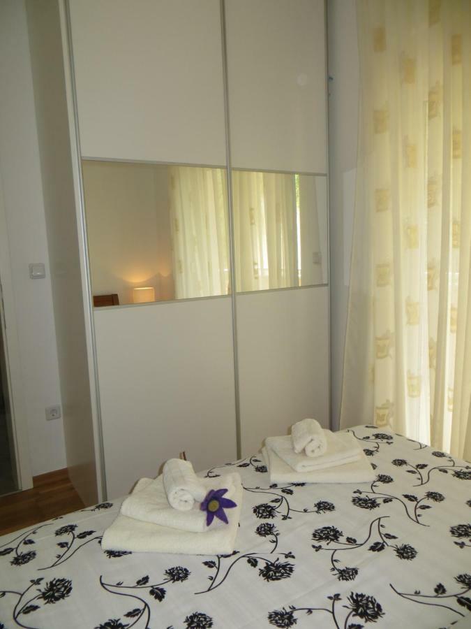 Apartman Mario Cres Exterior photo