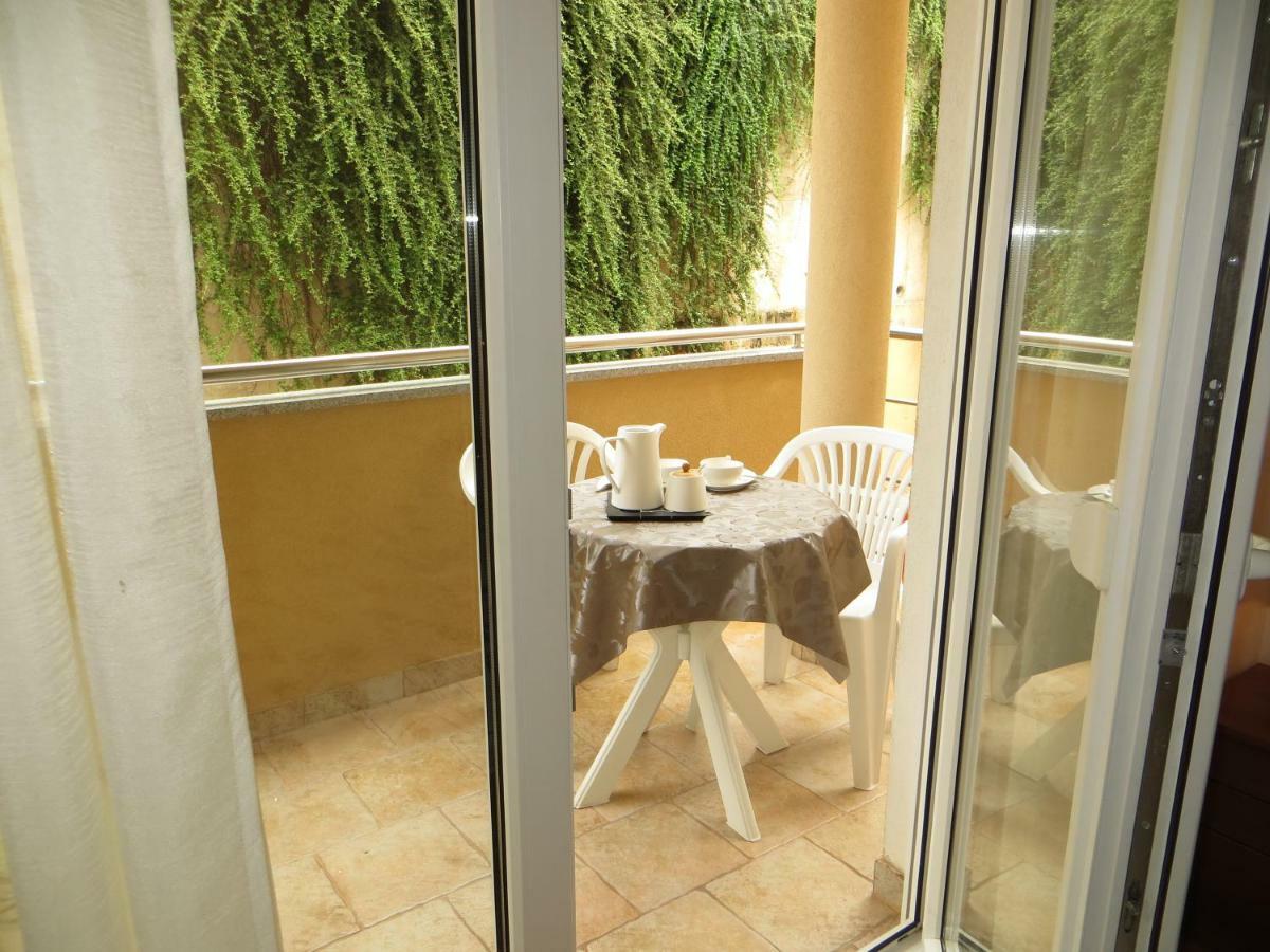 Apartman Mario Cres Exterior photo