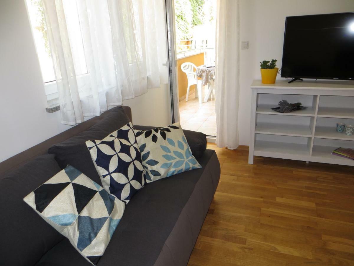 Apartman Mario Cres Exterior photo